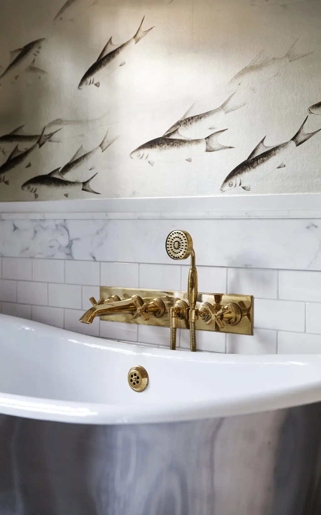 Bespoke bath filler for BAMO